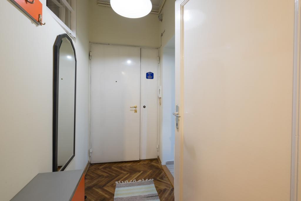 M&M Downtown Apartment Belgrado Quarto foto