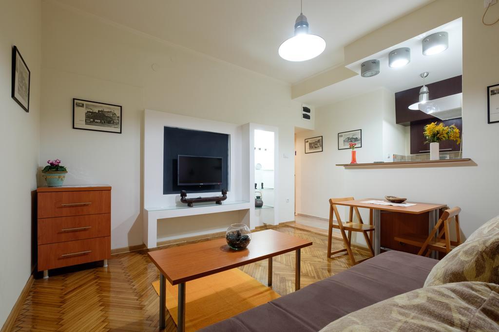 M&M Downtown Apartment Belgrado Quarto foto