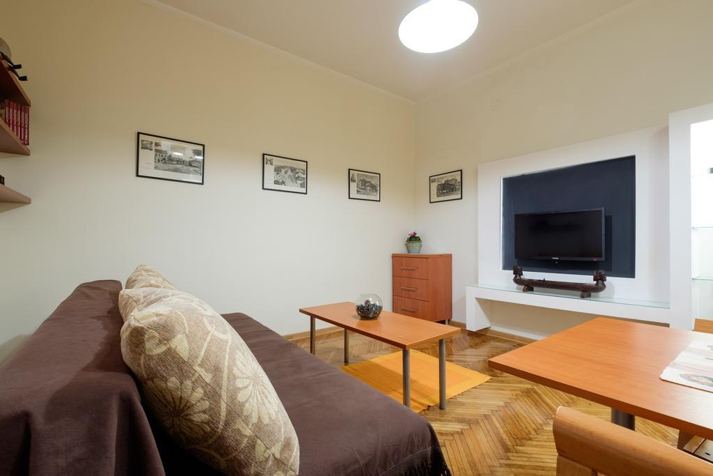 M&M Downtown Apartment Belgrado Quarto foto